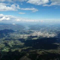 Flugwegposition um 13:49:27: Aufgenommen in der Nähe von Gemeinde Arnoldstein, Arnoldstein, Österreich in 2518 Meter